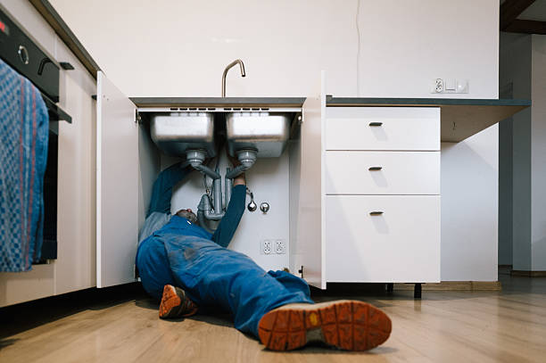 Professional Drain Cleaning technician working in Fillmore, IL